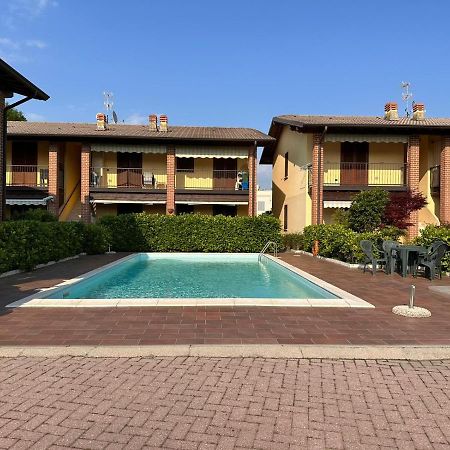 Pool - Marge Apartment - By Host4U Padenghe sul Garda Exterior foto