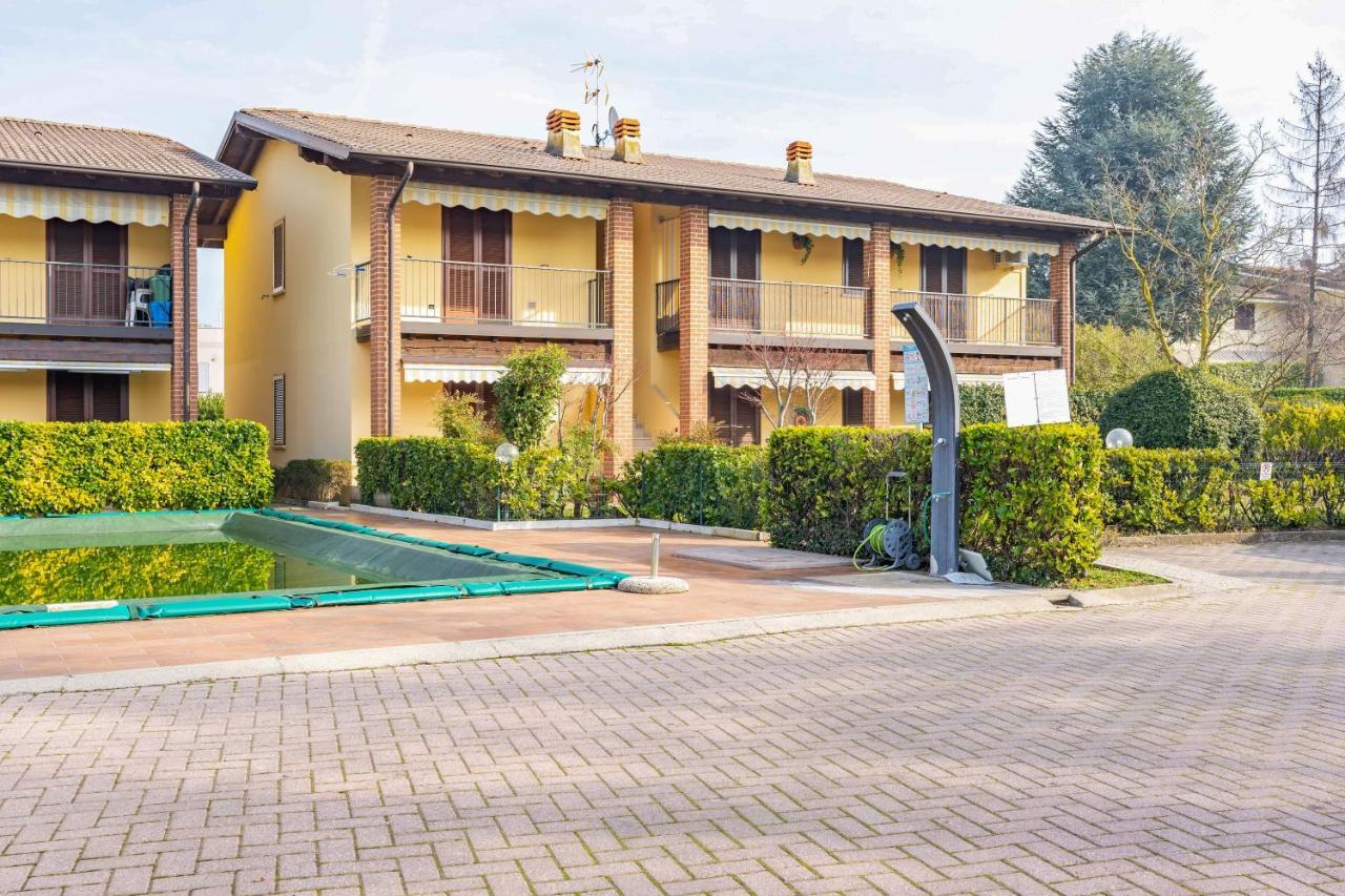 Pool - Marge Apartment - By Host4U Padenghe sul Garda Exterior foto
